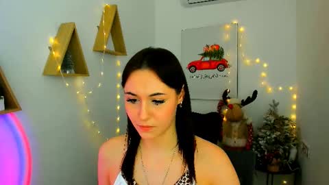 makeyouehappy online show from December 22, 6:49 pm