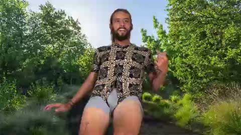 Mack  Makingmoans Twitter online show from June 15, 12:40 pm