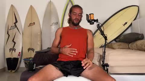 Mack  Makingmoans Twitter online show from July 3, 11:38 am
