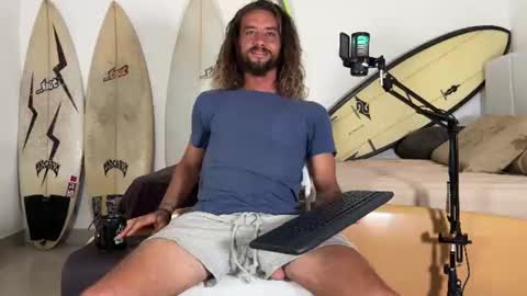 Mack  Makingmoans Twitter online show from July 24, 11:41 am