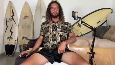 Mack  Makingmoans Twitter online show from July 28, 2:07 am