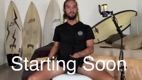 Mack  Makingmoans Twitter online show from August 8, 2:03 am