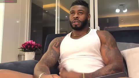 Snapshot of makonneen chatting on March 9, 12:10 am Makonnen online show from March 9, 12:10 am