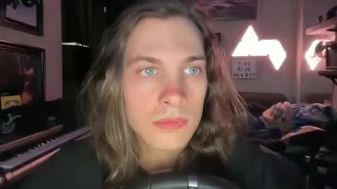 Makoto Himari online show from March 13, 7:59 am