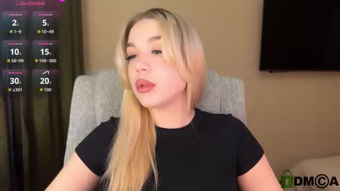 maksisisia online show from December 20, 2:02 pm