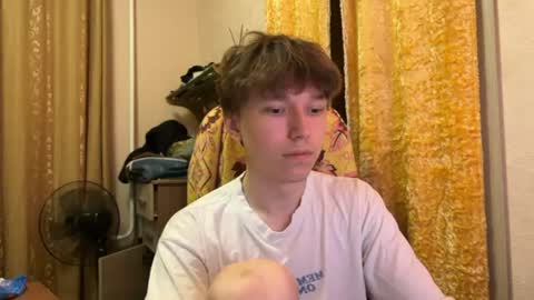 Snapshot of malcolm_yang chatting on June 16, 7:16 pm Tom and Mark 3 online show from June 16, 7:16 pm
