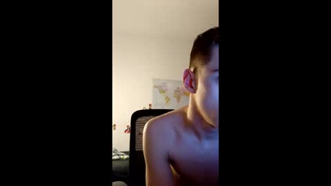 male20y online show from May 5, 12:18 am