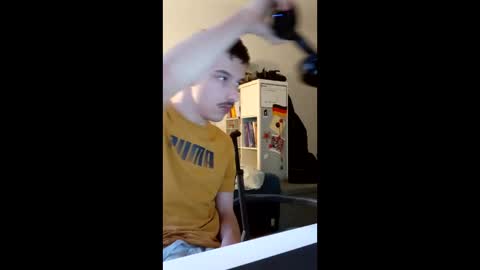 male20y online show from June 6, 6:56 pm