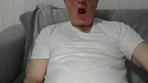 male_toy online show from March 24, 9:31 pm