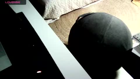 Snapshot of malebitch99999 chatting on September 13, 5:02 pm malebitch99999 online show from September 13, 5:02 pm