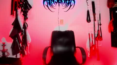Snapshot of maledicta__insana chatting on July 27, 10:28 pm maledicta__insana online show from July 27, 10:28 pm