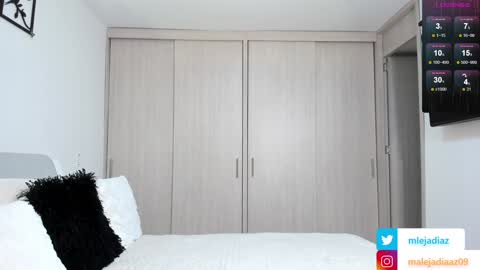 Snapshot of malejadiaz_ chatting on February 1, 3:28 pm Maleja Diaz online show from February 1, 3:28 pm