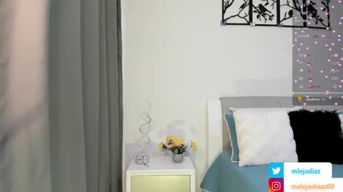 Snapshot of malejadiaz_ chatting on February 19, 2:55 pm Maleja Diaz online show from February 19, 2:55 pm