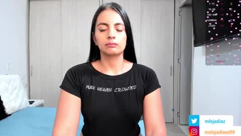 Snapshot of malejadiaz_ chatting on February 21, 5:42 pm Maleja Diaz online show from February 21, 5:42 pm