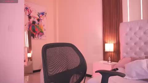 Snapshot of malejasaenz chatting on June 29, 1:11 pm Alejandra Take domi control in 100 tkns 5 min. Dont miss my moans online show from June 29, 1:11 pm