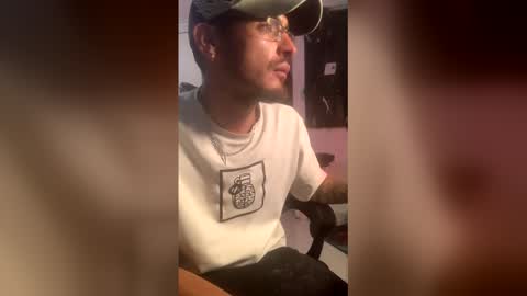 malek_xarx online show from March 13, 2:07 am