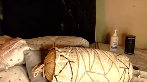 Snapshot of malekthick chatting on November 29, 11:41 pm malekthick online show from November 29, 11:41 pm