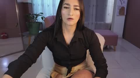 Snapshot of malen_fitnessmilf chatting on October 2, 11:39 am malen_fitnessmilf online show from October 2, 11:39 am