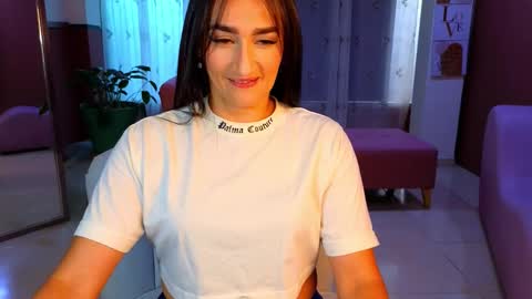 Snapshot of malen_fitnessmilf chatting on October 16, 12:17 pm malen_fitnessmilf online show from October 16, 12:17 pm
