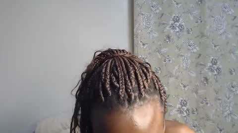 lati online show from December 20, 2:29 am