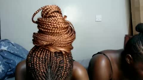 Snapshot of malia_latifa chatting on May 18, 12:55 pm lati online show from May 18, 12:55 pm
