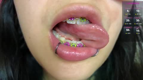 Snapshot of malicia_witch_ chatting on February 2, 1:02 am Mar  Alicia     Rosie  v A L I C I A W I T C -  Meg Cherie online show from February 2, 1:02 am