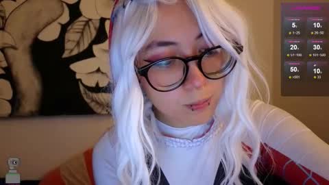 Snapshot of malicia_witch_ chatting on October 23, 4:12 am Mar  Alicia     Rosie  v A L I C I A W I T C -  Meg Cherie online show from October 23, 4:12 am