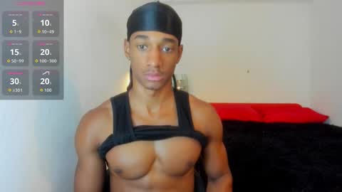 malkongarcia online show from November 19, 12:49 pm