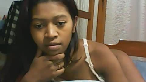 Snapshot of malluna4 chatting on June 6, 2:00 pm Malluna online show from June 6, 2:00 pm