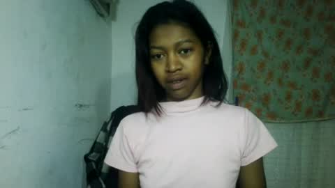 Snapshot of malluna4 chatting on June 21, 1:30 am Malluna online show from June 21, 1:30 am