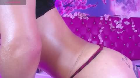 Snapshot of malory_cortez chatting on November 4, 3:27 am Malory online show from November 4, 3:27 am