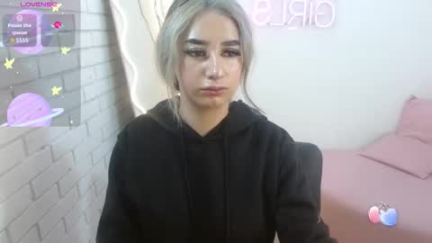 Snapshot of malory_tay chatting on November 9, 11:41 am Malory online show from November 9, 11:41 am