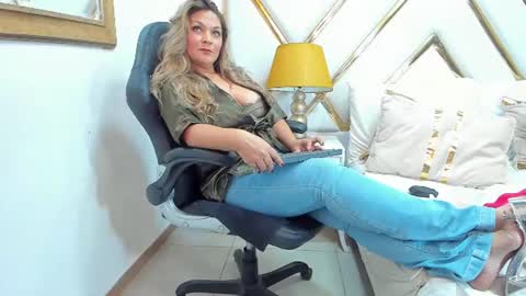 MalorySweet  online show from July 28, 2:13 pm