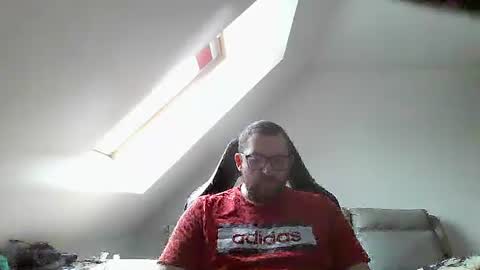 breton online show from March 8, 1:04 pm