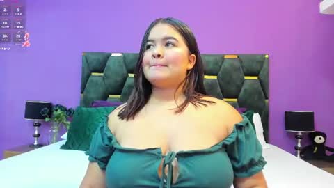 alejandra maleja online show from June 18, 11:58 am
