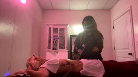 mamaboozey online show from February 12, 4:07 am