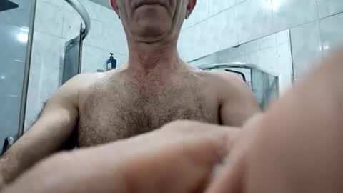 Snapshot of mamuka157 chatting on November 22, 1:15 am mamuka157 online show from November 22, 1:15 am