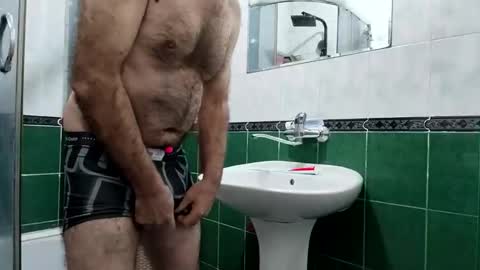 Snapshot of mamuka157 chatting on February 25, 4:00 am mamuka157 online show from February 25, 4:00 am