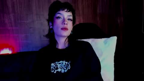 Snapshot of mamushka_ chatting on June 17, 11:38 pm online show from June 17, 11:38 pm