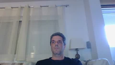 Snapshot of man211172 chatting on February 16, 3:27 pm man211172 online show from February 16, 3:27 pm