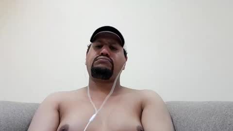 Snapshot of man_new chatting on November 8, 10:26 am Man new online show from November 8, 10:26 am