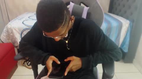 man_san11 online show from January 13, 2:42 pm