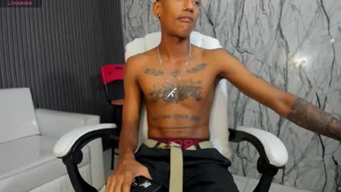 man_san11 online show from November 24, 4:18 pm