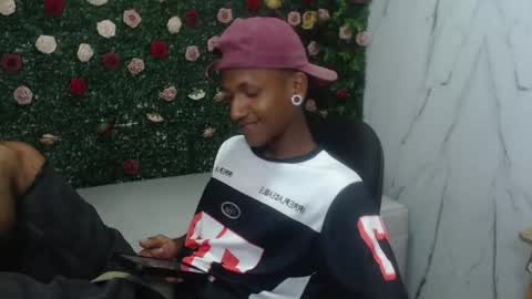 man_san11 online show from February 20, 7:03 pm