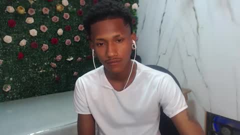 man_san11 online show from March 12, 4:02 pm