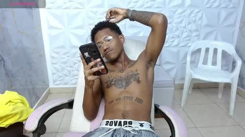 Snapshot of man_sant11 chatting on April 9, 3:17 pm man_sant11 online show from April 9, 3:17 pm