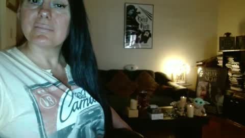 mandaloriangirlsfight online show from September 23, 6:33 pm