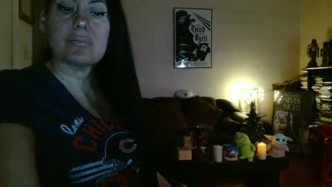 Snapshot of mandaloriangirlsfight chatting on December 18, 6:36 pm mandaloriangirlsfight online show from December 18, 6:36 pm