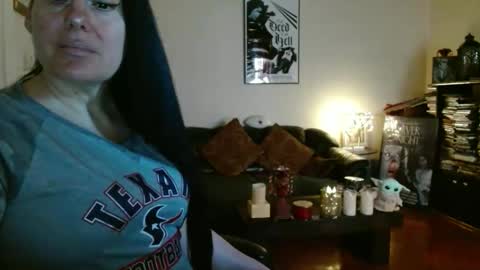 Snapshot of mandaloriangirlsfight chatting on March 17, 6:00 pm mandaloriangirlsfight online show from March 17, 6:00 pm