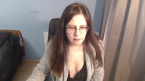 mandarinka28 online show from February 1, 8:13 am